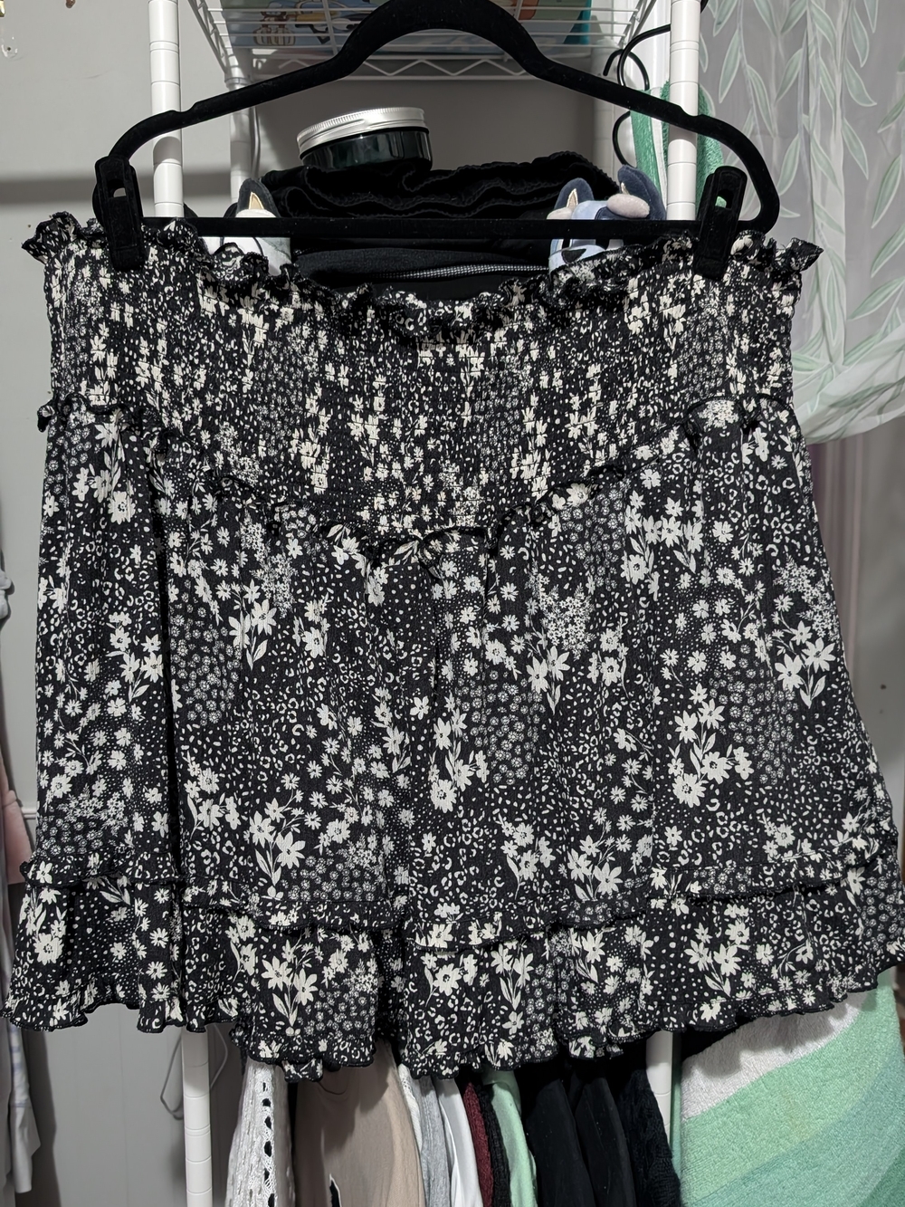torrid Black & White Floral Smocked Ruffle Mini Skirt
